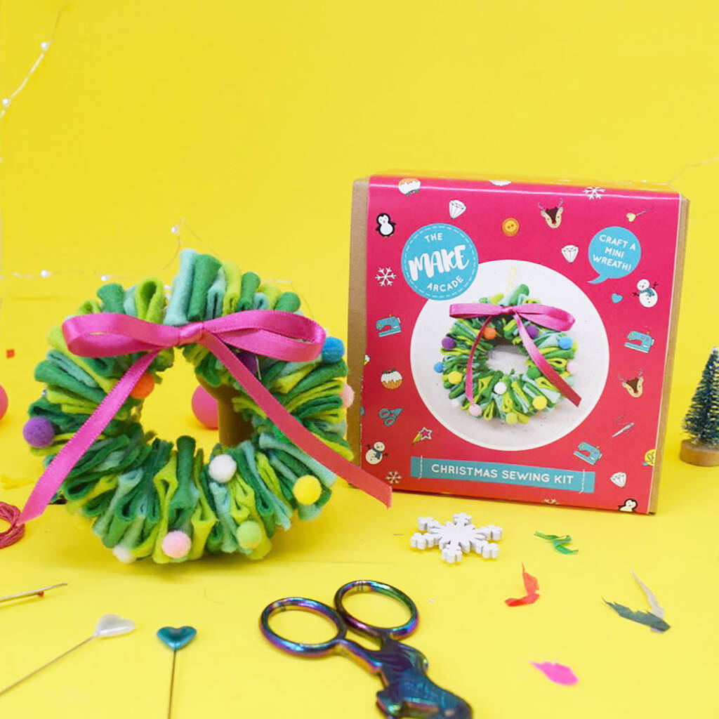 Mini Felt Wreath Craft Kit By The Make Arcade