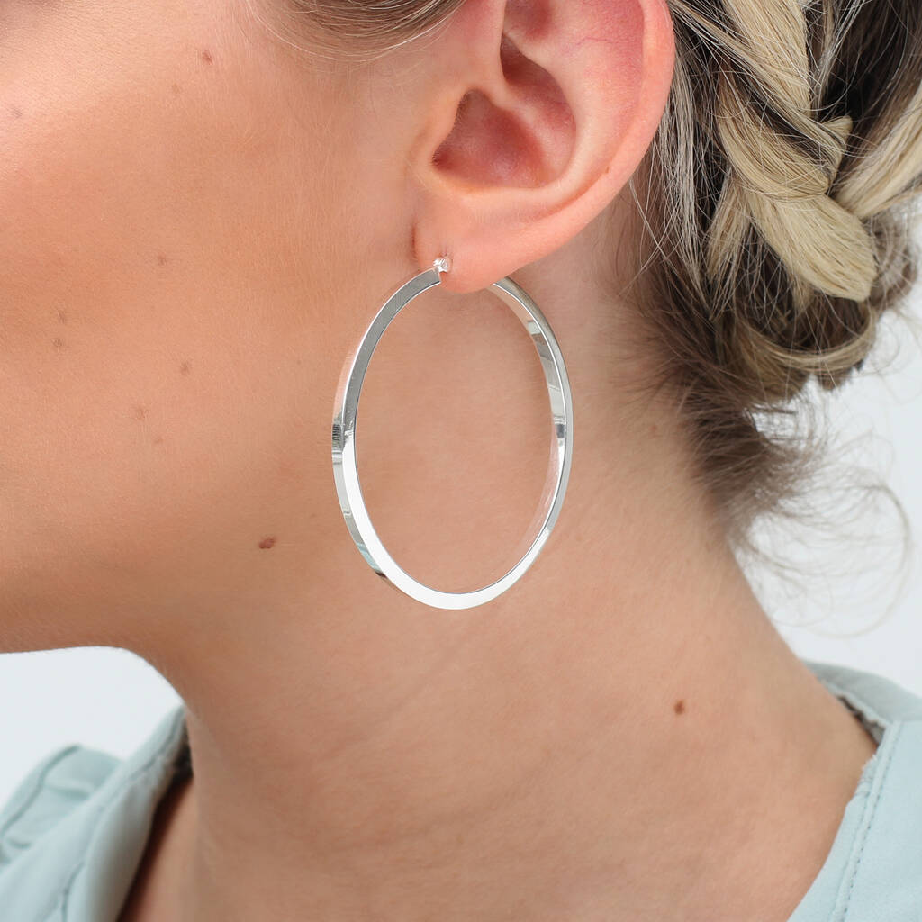 Top 7 Best Earrings for Large Lobes - Entire Looks