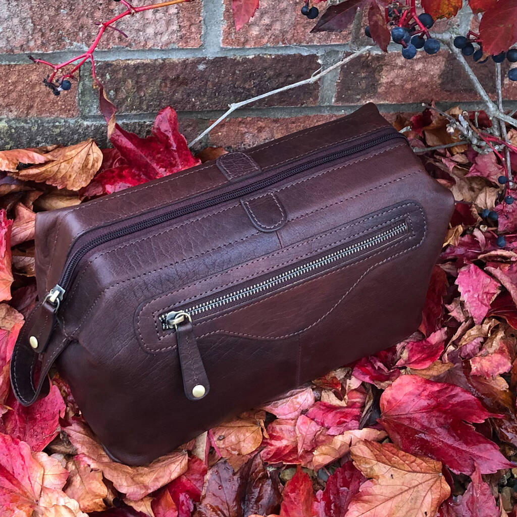 mens brown leather wash bag