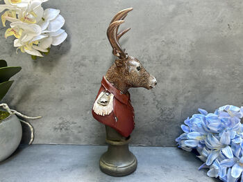 26cm Red Gentleman Stag Bust – Mini Deer Suit Figurine, 3 of 12