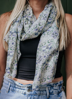 Floral Bee Scarf, 4 of 5