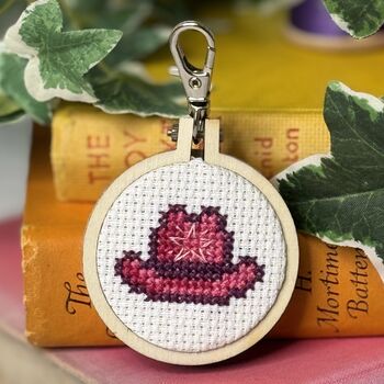 I'm Hot To Sew! Cowboy Hat Mini Matchbox Cross Stitch Kit, 6 of 6
