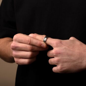 Mens Engraved 8mm Silver Plant Band Ring, 3 of 11