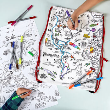Colour In World Map Backpack Kit + 10 Pens, 6 of 7