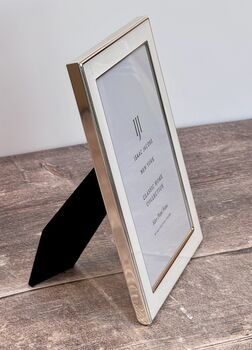 Isaac Jacobs White And Silver Plated Border Photo Frame, 3 of 3