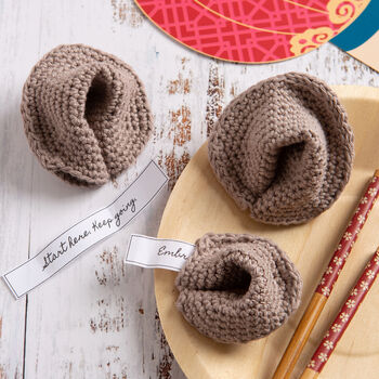 Fortune Cookie Crochet Kit Lunar New Year, 3 of 8