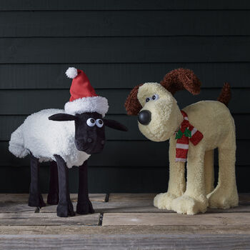 Shaun The Sheep™ And Gromit™ Outdoor LED Figures, 4 of 8