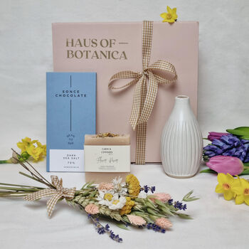 Spring Favourites Dried Flower Gift Box, 7 of 8