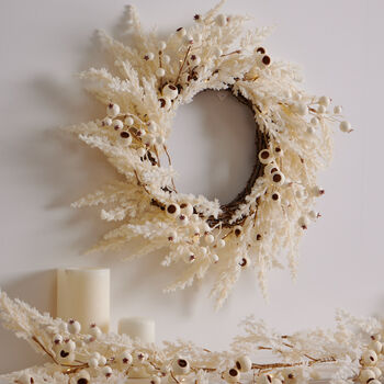 Giant Luxury Pre Lit Pampas Autumn Wreath, 3 of 7