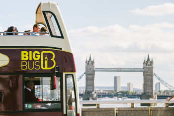 London Bus Tour, Thames Cruise And St. Paul's Cathedral Access For Two, 2 of 12