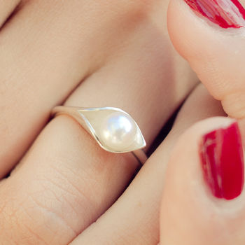Calla Lily Pearl Silver Ring, 2 of 9