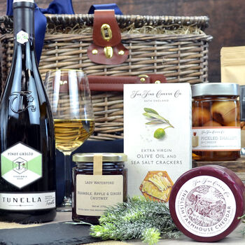 Embleton Luxury Christmas Hamper, 3 of 4