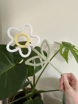 Knitted Wire Daisy Stem, 4 of 4