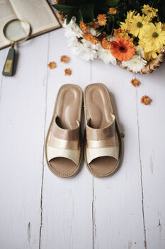 Woman's Brown Open Toe Slippers, 3 of 6