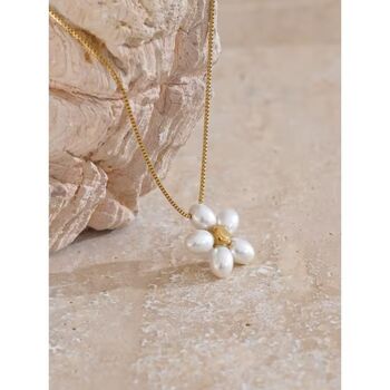 Monaco D’or Gold Pearl White Daisy Flower Pendant Charm Necklace, 2 of 4