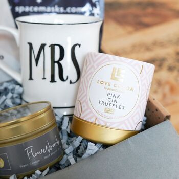 Just Married Mr And Mrs Gift Set, 2 of 6