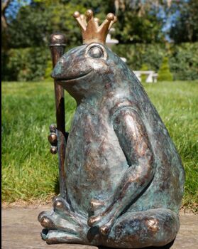 Sitting King Frog Ornament, 2 of 4