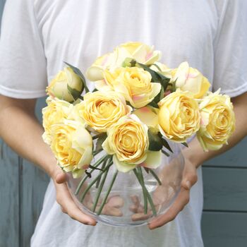 Luxury Lemon Rose Bouquet With Glass Vase, 3 of 7