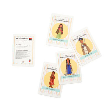 Five Iconic African Queens Wooden Peg Dolls Gift Set, 3 of 4