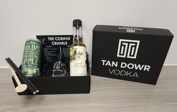 The Cornish Crumble Cocktail Kit, 2 of 4