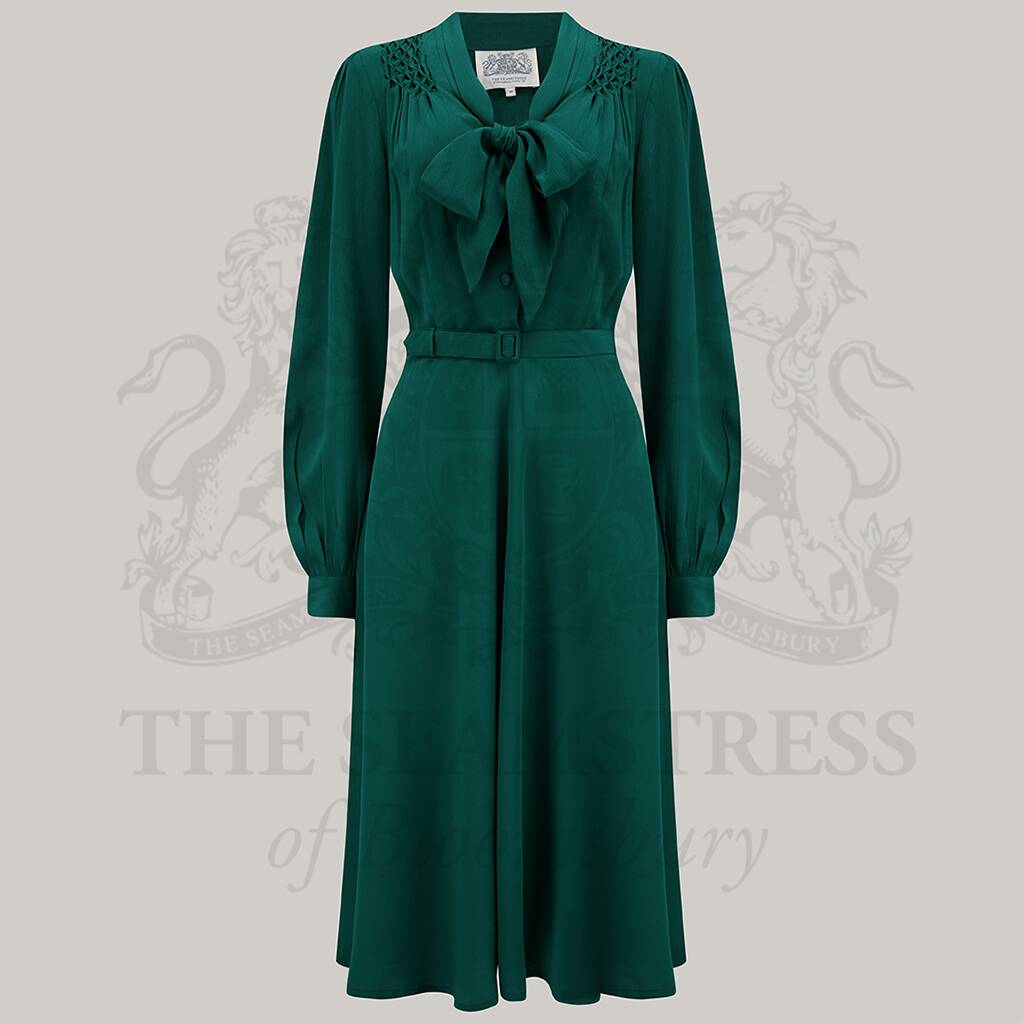 authentic 1940s clothing