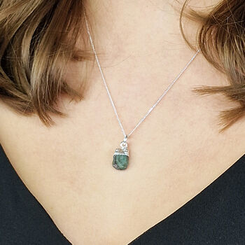 925 Sterling Silver Raw Emerald Crystal Necklace, 2 of 3