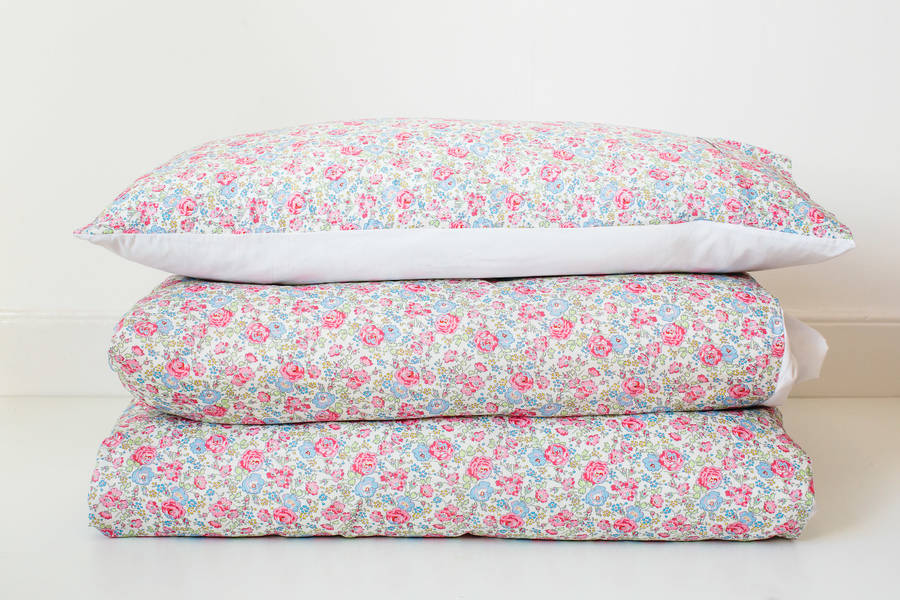 Liberty Of London Duvet Cover The Duvets Liberty Print Duvet Cover In Felicite By Poppy And Honesty