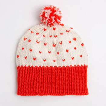 Heart Hat Easy Knitting Kit Valentines Cream, 2 of 7