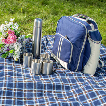 Deluxe Four Person Picnic And Flask Set Mulberry Red, 3 of 4