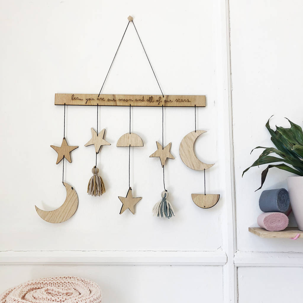 UgyDuky Wooden Moon Star Garland Wall Decor Hanging Photo Display，Wall Art Decoration Moon Wall Hanging Ornaments with Metal Chains Hook 30pcs Wooden Clips for Nursery Room Bedroom Living Room Apartment Office 