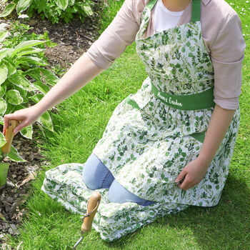 Meadowbrook Personalised Gardening Apron, 2 of 8