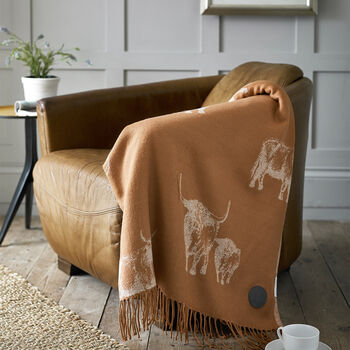Cow Faux Cashmere Throw 140x180, 4 of 5