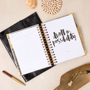 Minimal 2026 Daily Planner Diary: Petunia, 7 of 12