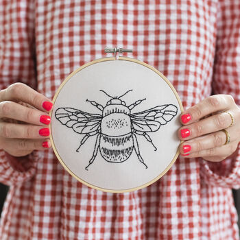 Bee Embroidery Hoop Kit, 3 of 11