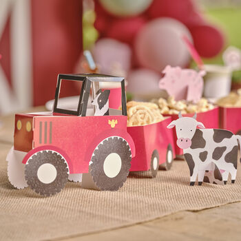 Tractor And Trailer Farm Party Treat Sandwich Stand, 2 of 5