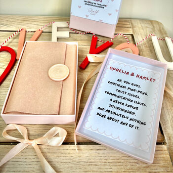 Shakespeare's Hamlet Wax Melt Gift Box For Book Lovers, 3 of 5