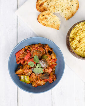 The Vegan Fakeaway Feasts Curry Kit, 6 of 7
