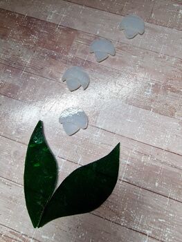Lily Of The Valley Stained Glass Flowers Everlasting, 4 of 5