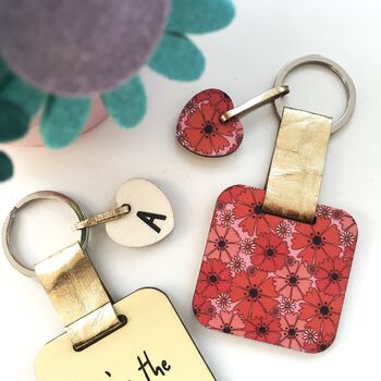 Personalised August Birth Flower Keyring, 3 of 3