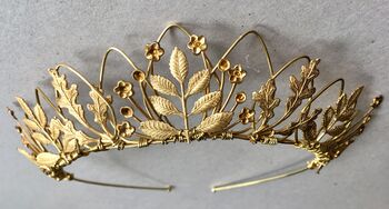 The Agatha Crown Oak Leaf Pearl Tiara, 9 of 12