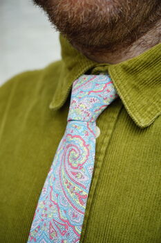 Mens Ice Blue And Pink Paisley Print Slim Style Tie, 3 of 9