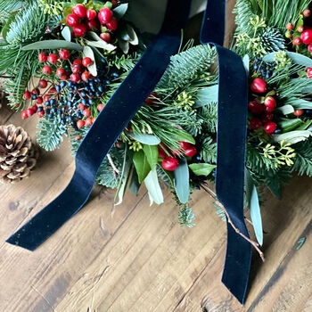 Christmas Berry And Foliage Wreath, 4 of 12