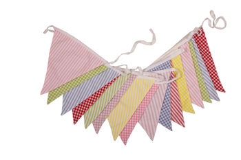 English Country Bunting, 2 of 3