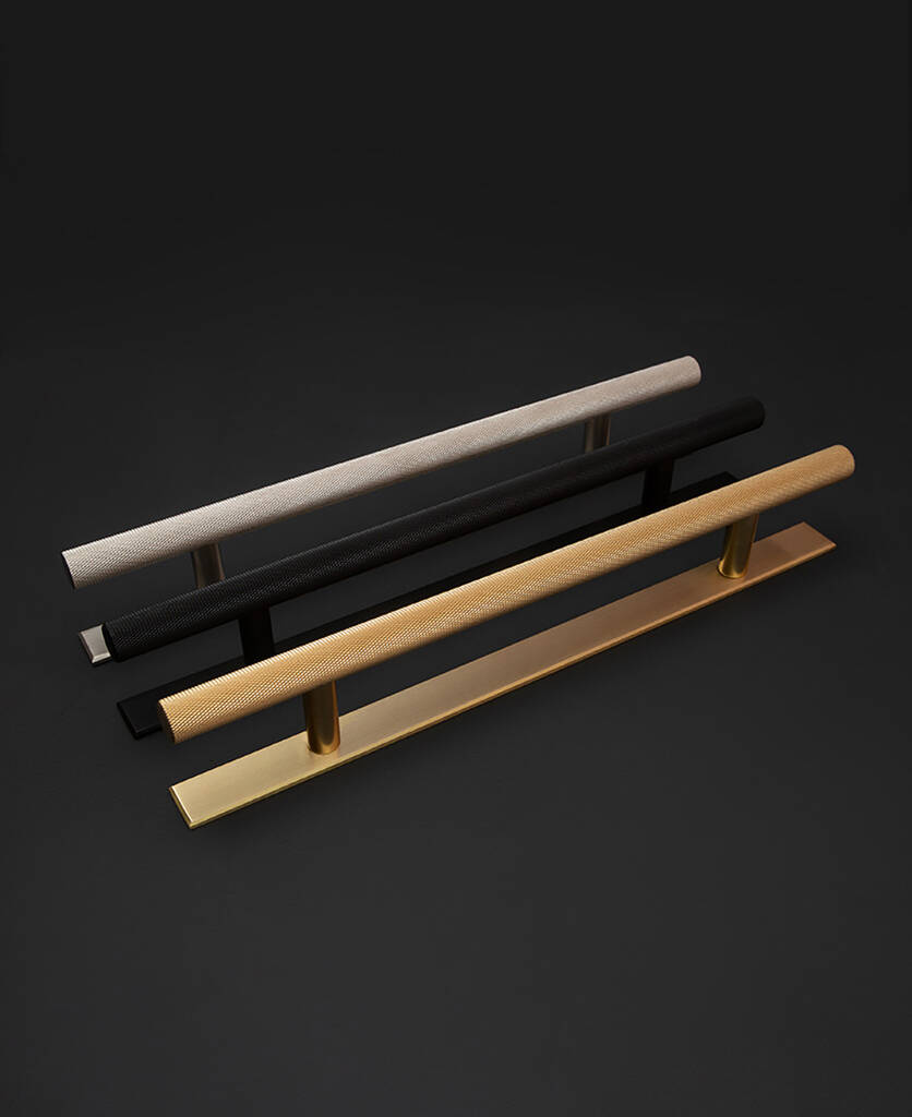 Chunky Skyscraper Knurled Handle With Plate By Dowsing & Reynolds