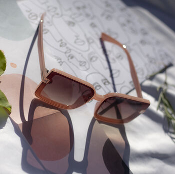 Front Lens Rectangle Thick Frame Sunglasses In Pink, 2 of 3