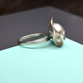 'Hidden Beauty' Abstract Handmade Silver Pearl Ring, 3 of 7