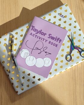 Taylor Swift Activity Book, 4 of 5