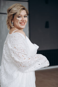 Long Sleeved Ivory Lace Bridal Kimono Cape, 8 of 9