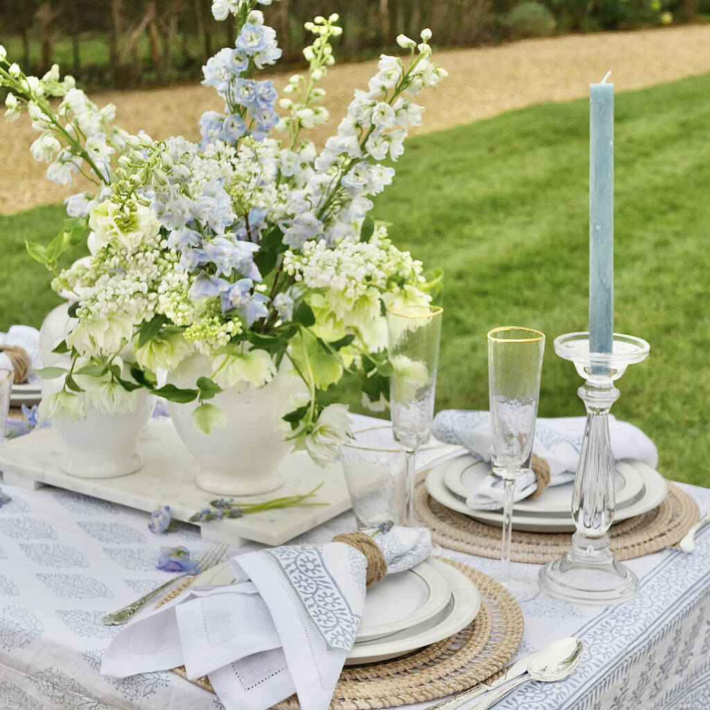 White Ceramic Ginger Jars By Dress For Dinner Tablescapes