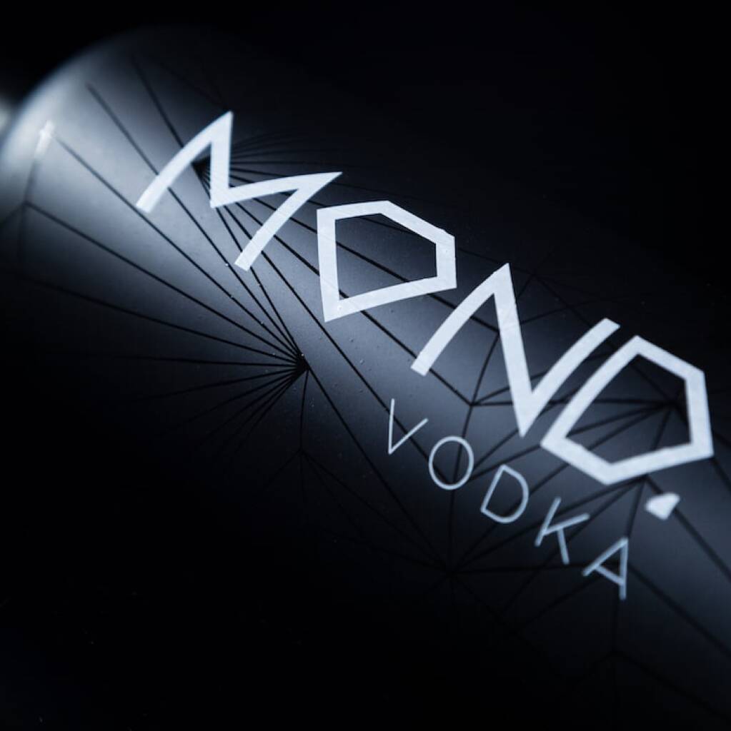 Mond Diamond Filtered Premium Vodka, 1 of 7
